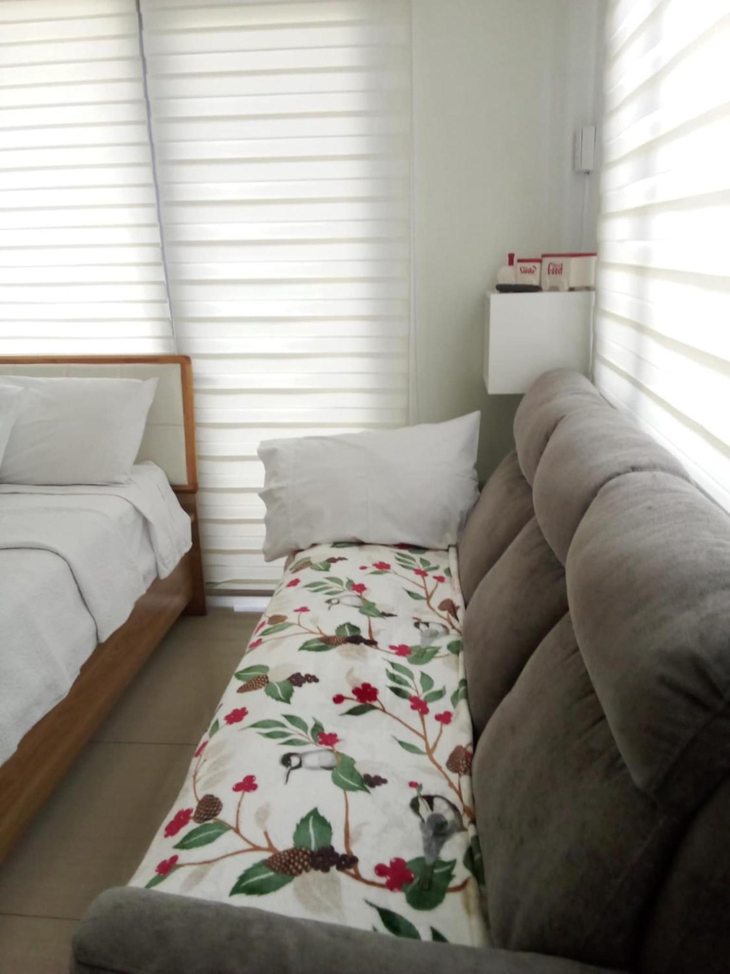 The Splendor Comfortable Living By Awsom Phil Pasay Exterior photo